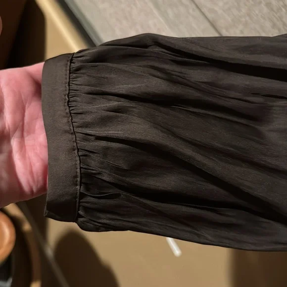 NWT Jcrew Dark Brown Silky Blouse L - Picture 7 of 9